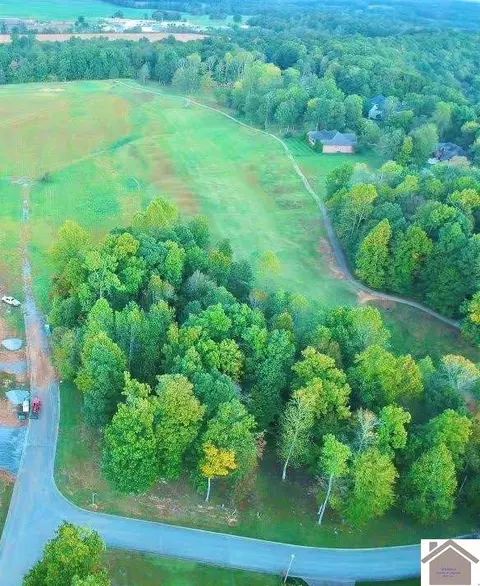 000 Comanche Dr, Cadiz, KY 42211