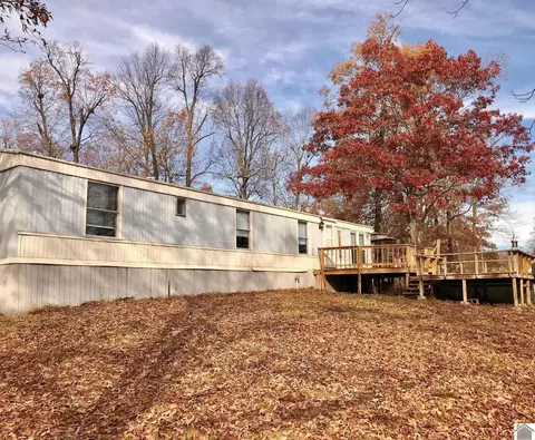 264 Daniels Dr, Gilbertsville, KY 42044