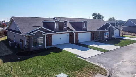 3230 Mallard Cir, Paducah, KY 42001