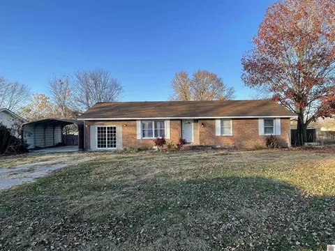 140 Wilton Cir, Paducah, KY 42003