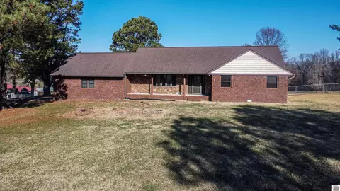 925 Krebs Station Rd, Paducah, KY 42003