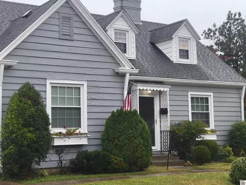 100 Mooreland Dr, Hopkinsville, KY 42240