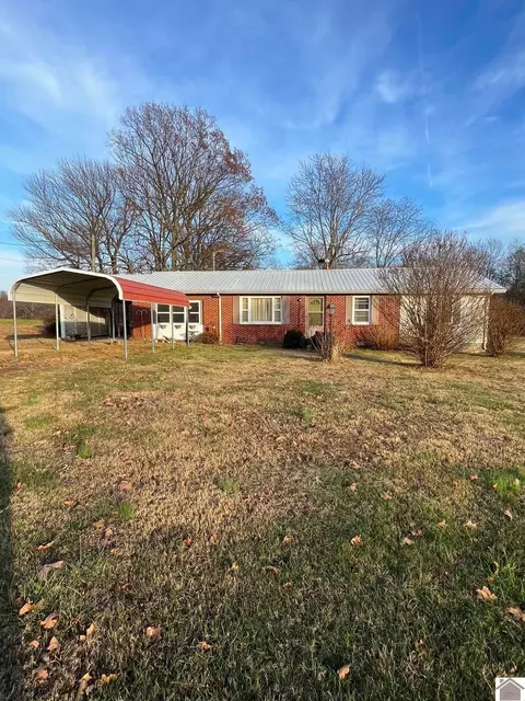 1830 Crossland Rd, Murray, KY 42071