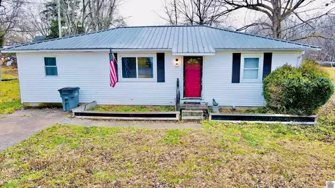 109 Walnut Ct, Eddyville, KY 42038