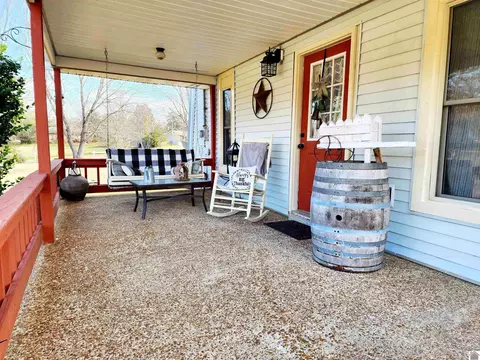 184 Deer Path Trl, Murray, KY 42071 photo 3