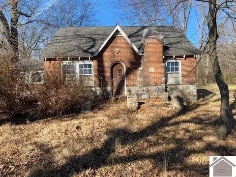 4155 Clinton Rd, Paducah, KY 42001