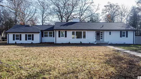 4312 Buckner Ln, Paducah, KY 42001