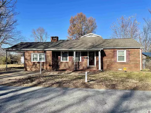 407 W Fuller St, Mayfield, KY 42066