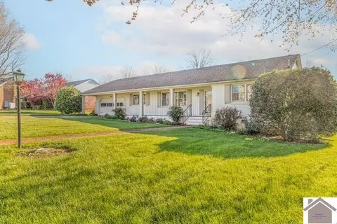 107 Campbell Ct, Mayfield, KY 42066