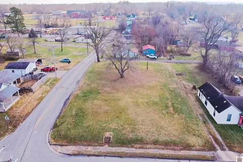714 Jefferson St, Princeton, KY 42445