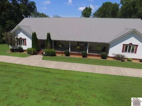 110 Bentwood Dr, Paducah, KY 42003