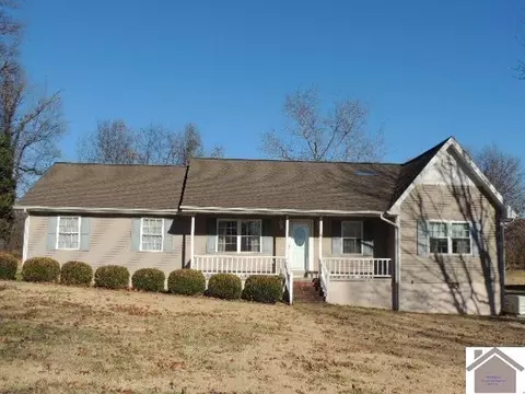154 Lakeshore, Mayfield, KY 42066