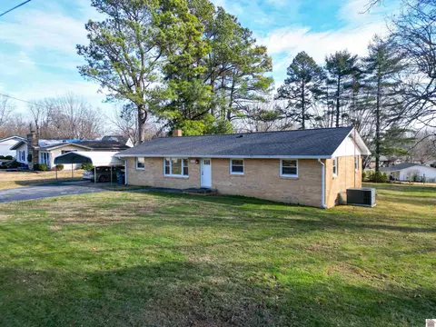 103 Chestnut St, Eddyville, KY 42038