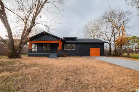 145 Lynwood Dr, Paducah, KY 42003