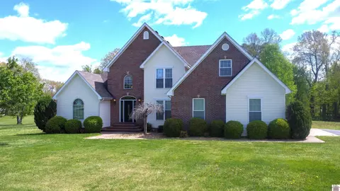 131 Alben Dr, Benton, KY 42025