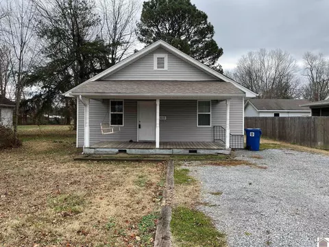 1639 Farmer, Murray, KY 42071