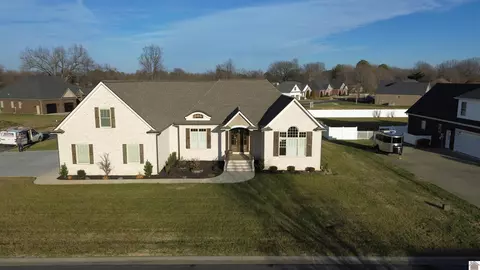 320 Cimarron, Paducah, KY 42001