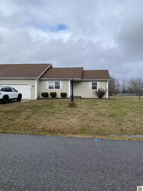107 Foster Dr, Kevil, KY 42053