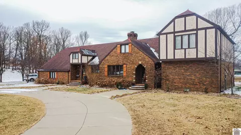 500 Palisades Cir, Paducah, KY 42001