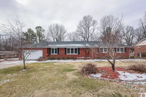 3900 Linda Dr, Paducah, KY 42001