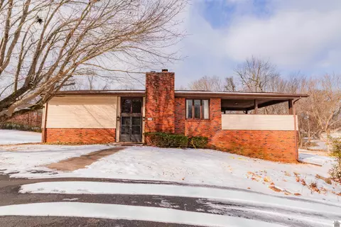 390 Rhealee, Paducah, KY 42003