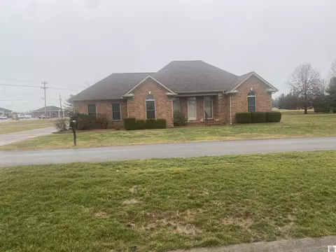 31 Tomahawk Blvd, Cadiz, KY 42211
