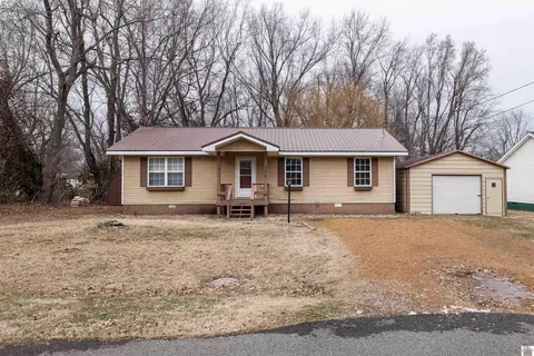 344 E 3rd St, La Center, KY 42056