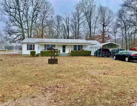 295 Seth Ln, Murray, KY 42071