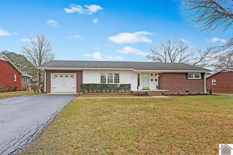 1507 Belmont St, Murray, KY 42071