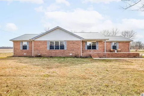 8070 Carneal Rd, West Paducah, KY 42086