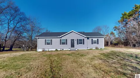 2487 Outlaw Rd, Woodlawn, TN 37191