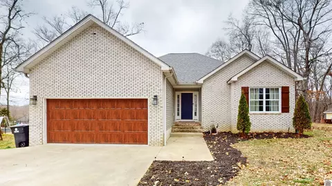 123 Deepwood, Cadiz, KY 42211