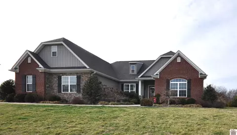 71 Hill Creek Ln, Benton, KY 42025