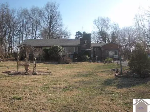 1774 Briensburg Rd, Benton, KY 42025