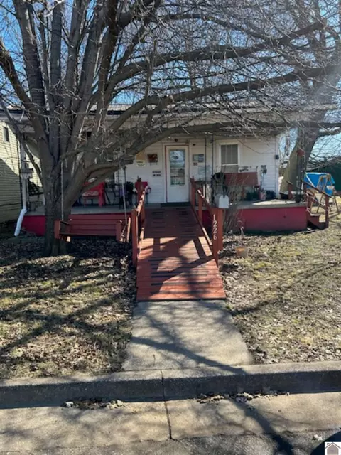 1226 Northview, Paducah, KY 42001