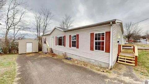 215 Spruce St, Murray, KY 42071