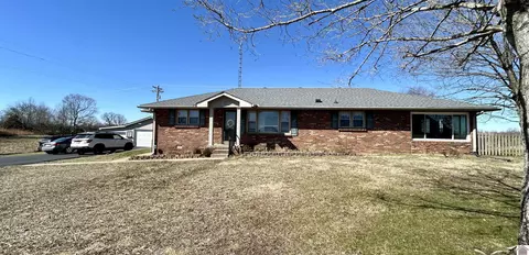 1913 State Route 903, Princeton, KY 42445