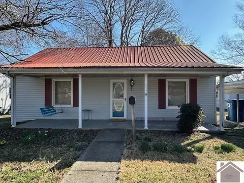 317 Irvan St, Murray, KY 42071
