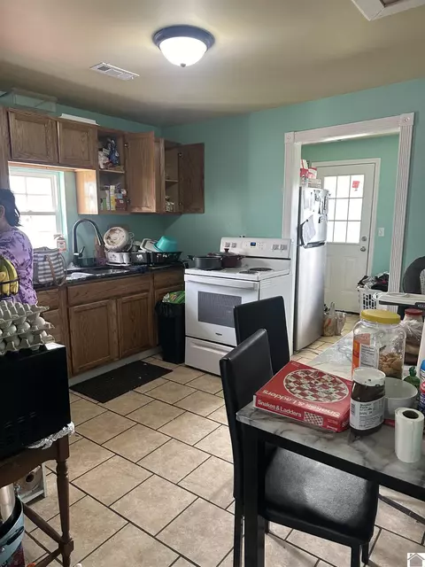 702 E South, Mayfield, KY 42066 photo 6