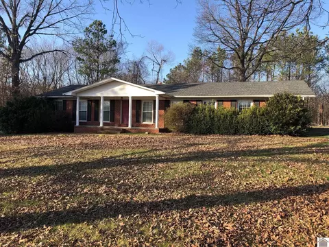 9214 E 94, Farmington, KY 42040