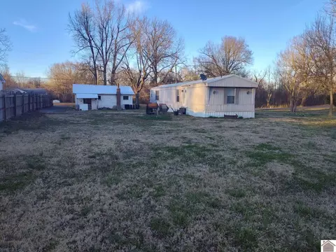 310 Theobold, Paducah, KY 42003