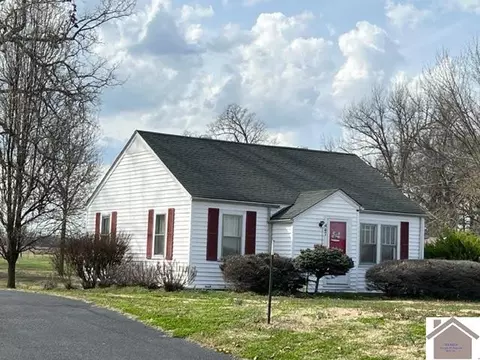 447 St Rt 381, Sedalia, KY 42079
