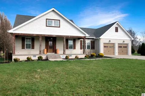 100 Crossfield Dr, Murray, KY 42071