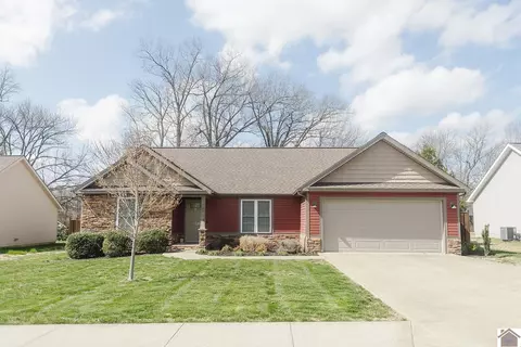 1806 Doran Rd, Murray, KY 42071