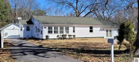 2202 Dixie Ave, Paducah, KY 42003