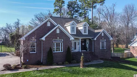 78 Barrington Cir, Paducah, KY 42003