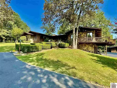 99 Shamrock Dr, Madisonville, KY 42431