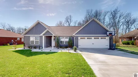 2227 Traci Dr, Murray, KY 42071