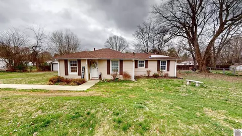 2508 Buckner Dr, Hopkinsville, KY 42240