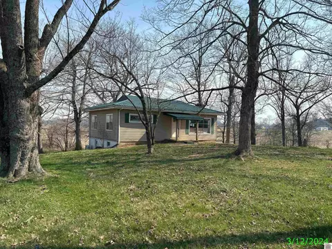 1808 Maple Grove Rd, Cadiz, KY 42211